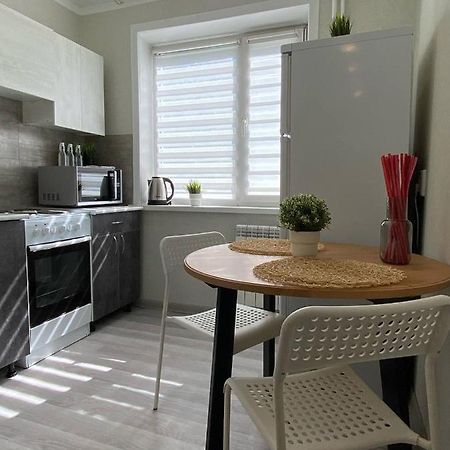 Seafront apartment Павлодар Екстериор снимка