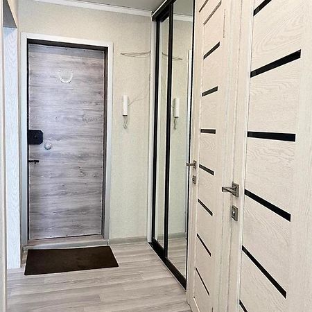 Seafront apartment Павлодар Екстериор снимка