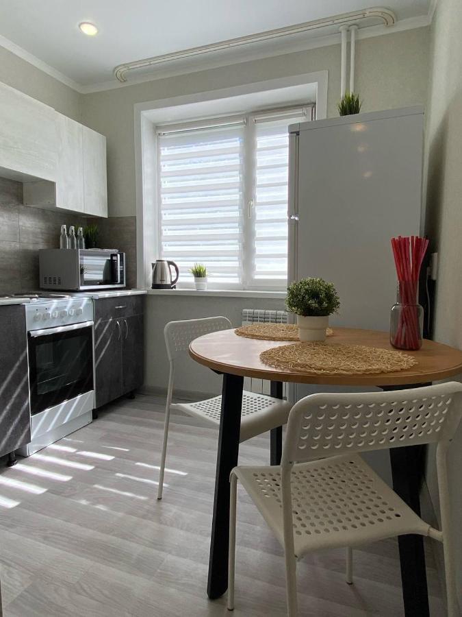 Seafront apartment Павлодар Екстериор снимка