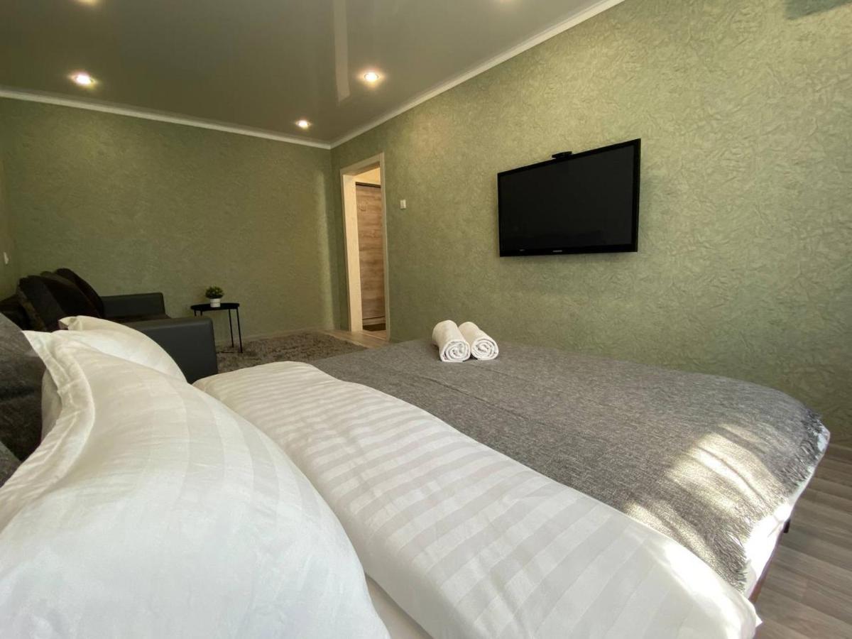 Seafront apartment Павлодар Екстериор снимка